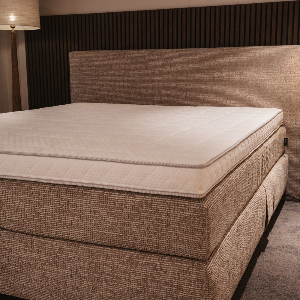 Waarom je nooit zomaar een matras en/of topper op een bestaand bed moet leggen